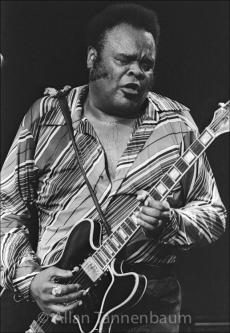 Freddie King at the Bottom Line - Archival Fine Art Print Signed by the Photographer